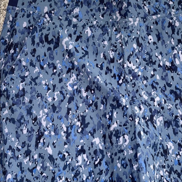 ATHLETA Brooklyn Ankle Pant on Captivate Chrome Blue - Picture 6 of 9